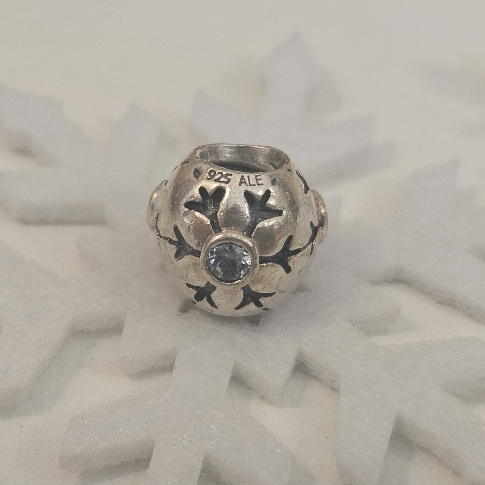 RETIRED Pandora 925 Winter Snowflake Aquamarine CZ Charm 790367CZA